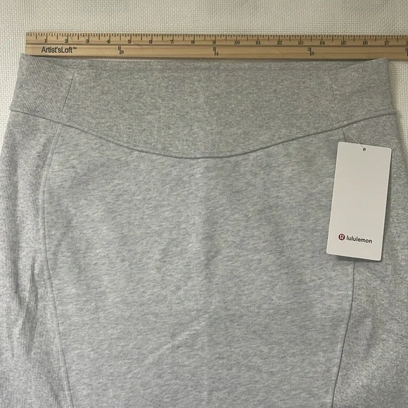 NWT Lululemon Scuba High-Rise Mini Skirt Size XL Heathered Core Ultra Light Grey - Picture 7 of 10